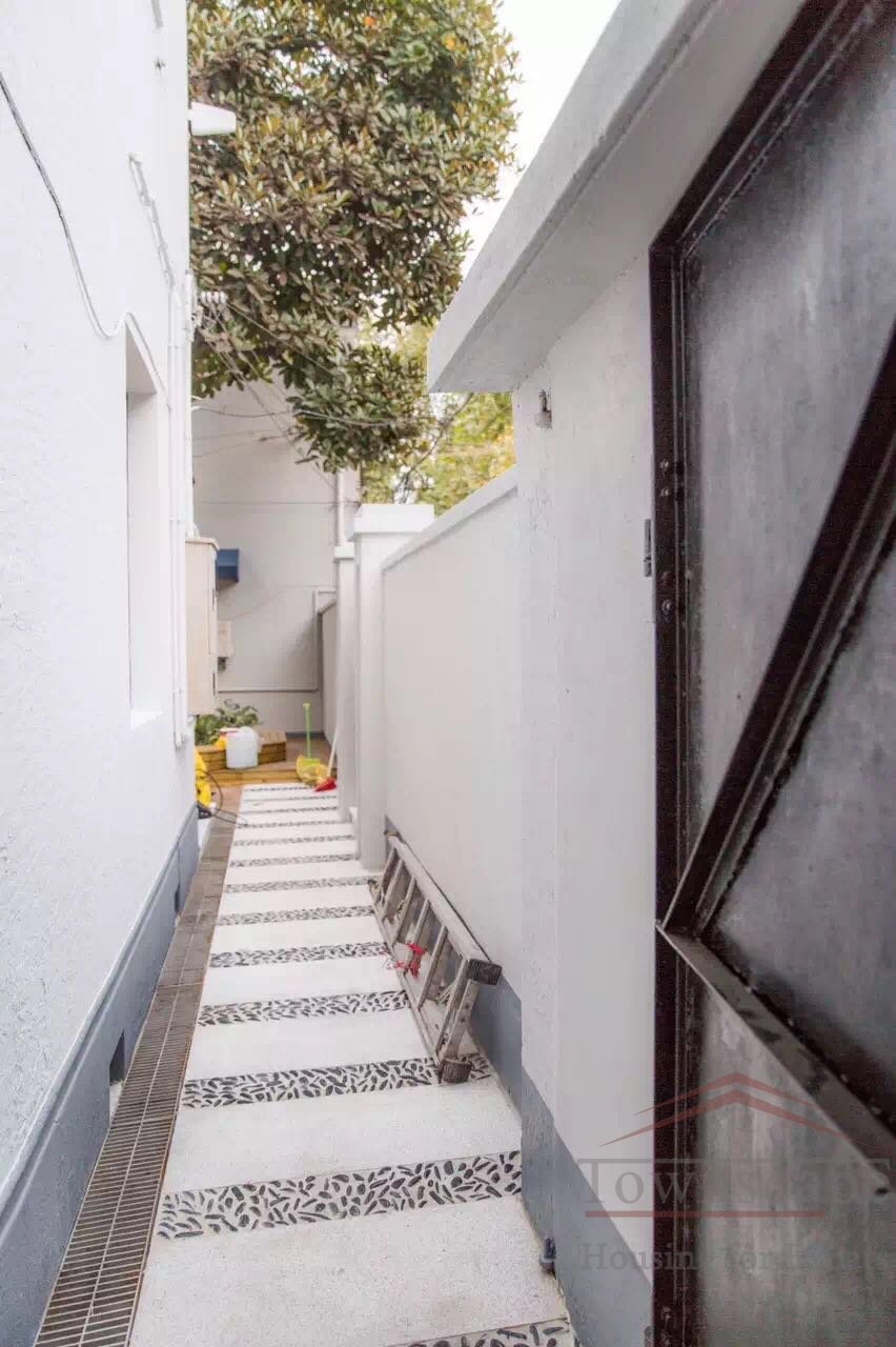 french concession lane house Must-see Lane House Unit with terrace around Middle Wulumuqi / Anfu Road