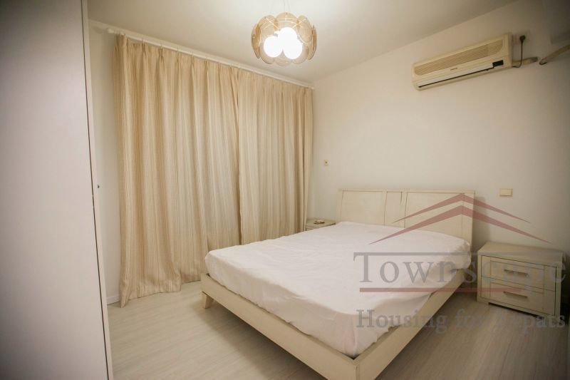 1br apartment in shanghai for rent Neat 1BR Apt, big kitchen, in Regents Park, Zhongshan Park