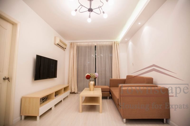 changning modern apartment Neat 1BR Apt, big kitchen, in Regents Park, Zhongshan Park