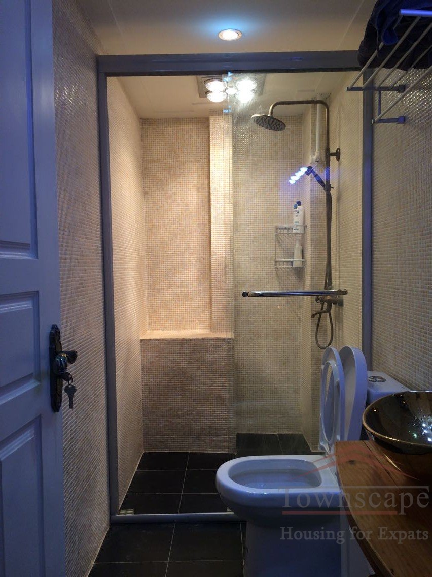 clean old apartment shanghai Renovated 1BR Apartment with Balcony nr Jiashan Road Metro (L9)