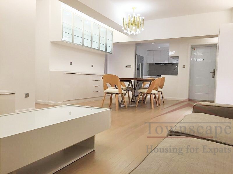 Xuhui 3br flat for rent Modern 3BR Apt w/ Floor Heating nr Zhaojiabang Rd