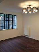  Duplex 4BR, 200sqm Apt w/ garden for rent, near Jingan Temple