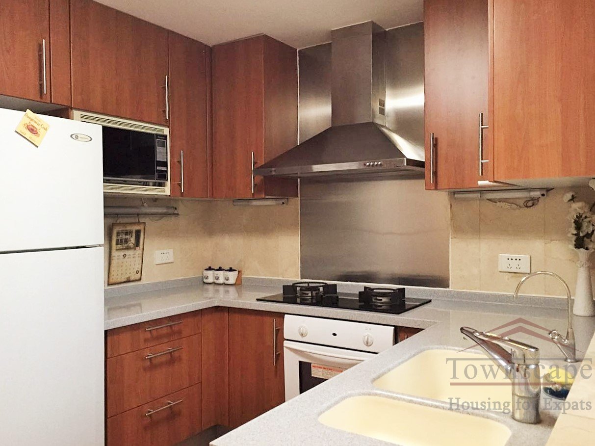  Well priced 3BR Apartment in the Summit on Anfu Road / Wulumuqi Rd