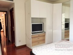  2+1BR Apartment for rent in Yanlord Riviera Garden (Hongqiao)