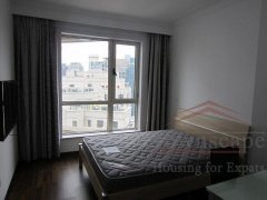  Sunny, high-floor family apartment near Yu Garden