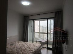  Sunny, high-floor family apartment near Yu Garden