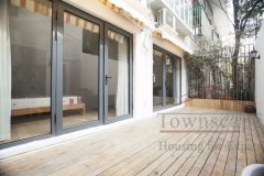 french concession apartment Renovated 2BR Apartment for rent w/Patio nr Jiaotong Uni