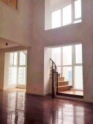 Shanghai duplex apartment Superb 3BR, 200m² top floor duplex apartment for rent next to Metro Line 9 and 12