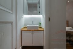 Shanghai apartment for rent First Class 1BR Apartment with Garden for Rent on Zhenning Road