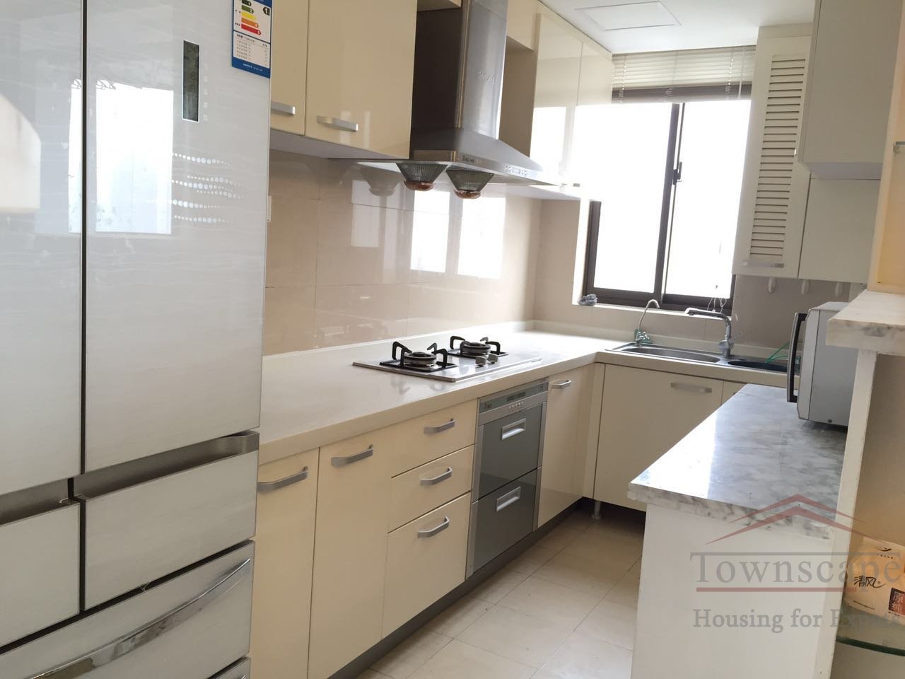  Modern 3BR Apartment for rent in Jingan Elites Tower