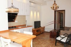  2BR Lane House with 150m² garden for rent nr Jiangsu Rd Metro station