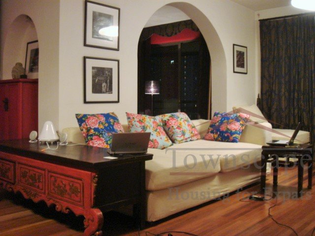  Modified super spacious 1BR Apartment for rent in Sinan Garden, Tianzifang