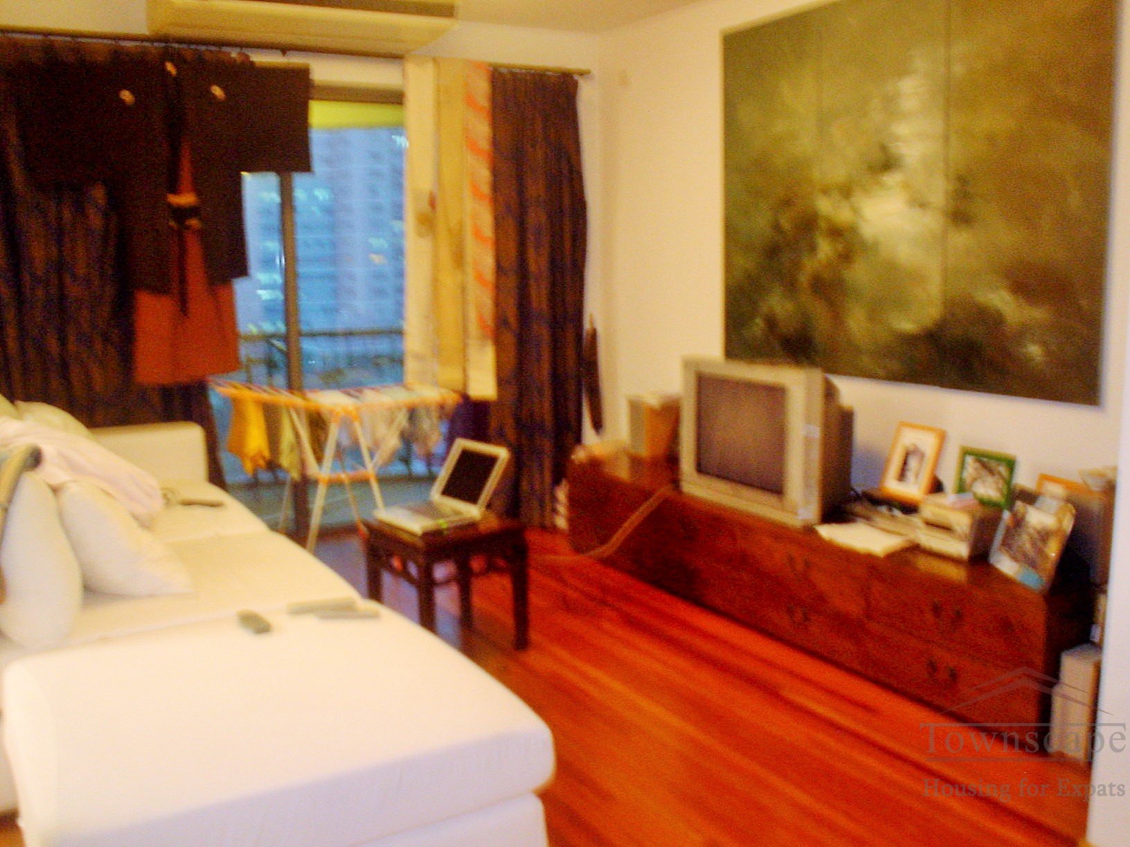  Modified super spacious 1BR Apartment for rent in Sinan Garden, Tianzifang