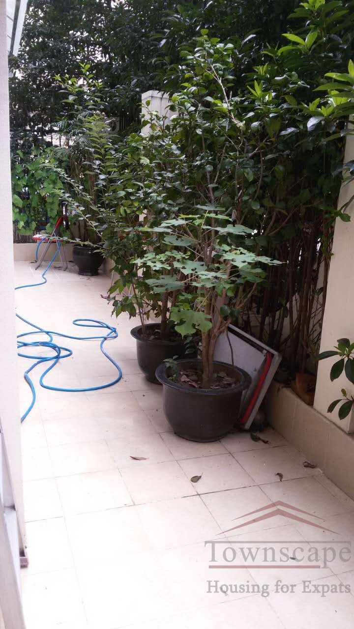  2.5BR Apartment with Garden for rent at West Nanjing Rd