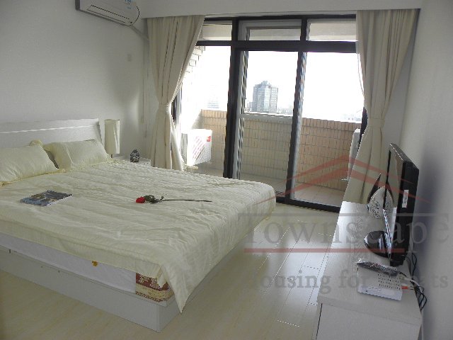  Sunny 2BR Apartment for rent in Gubei, Athena Garden