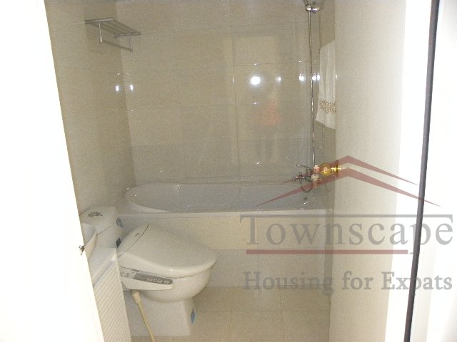  Sunny 2BR Apartment for rent in Gubei, Athena Garden