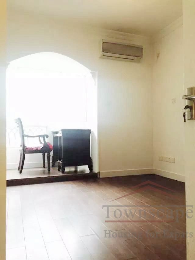  Duplex Condo for rent with 3BR, 170sqm at Jiashan Road Metro (M9, M12)