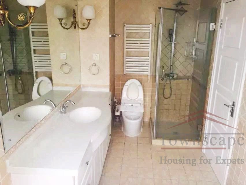  Duplex Condo for rent with 3BR, 170sqm at Jiashan Road Metro (M9, M12)