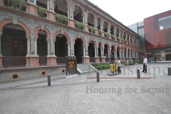  Unfurnished Luxury Apartment in Sinan Mansions, parking included