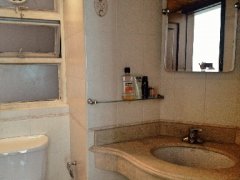  Sunny 3BR Apartment for rent near Jiangsu Rd Metro