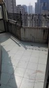  High-floor 1.5BR Apartment nr Yuyuan Garden, 2 Balconies