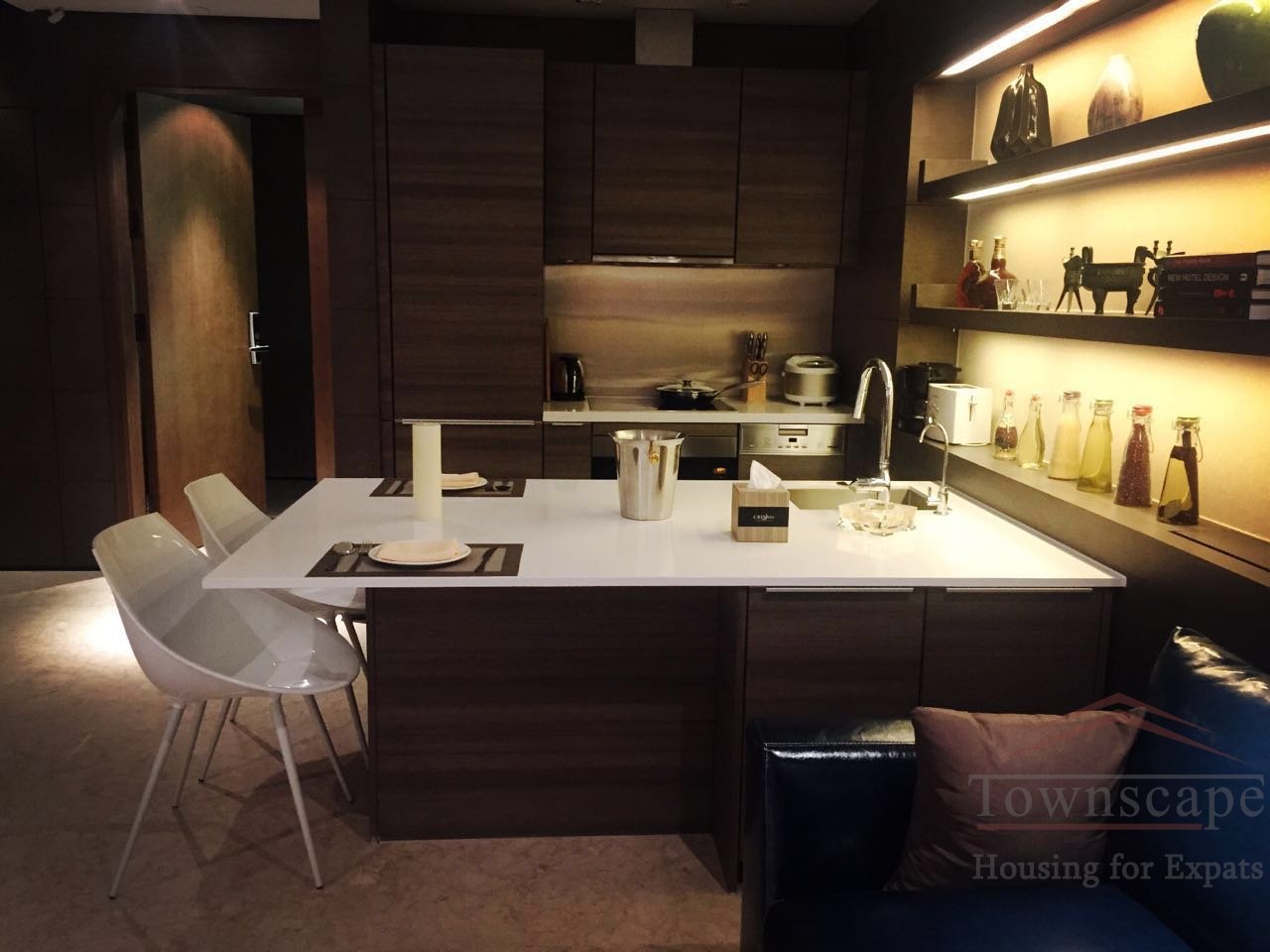  Luxurious 2BR Duplex Service Apt along Suzhou Creek