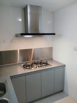  High-floor 3BR Apt right above West Nanjing Road