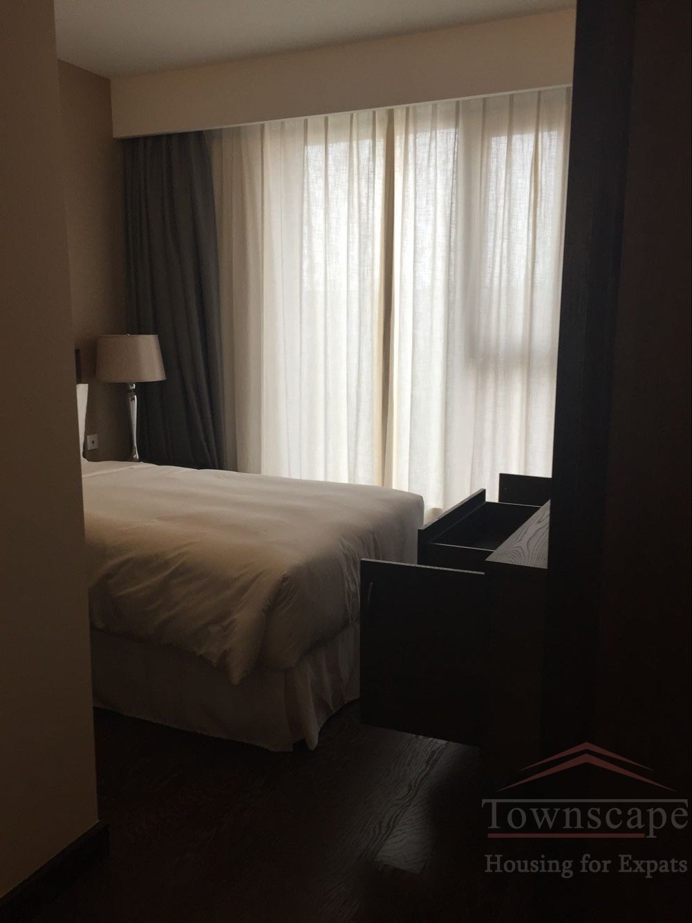 Stanford residences jingan Premium quality 3BR serviced apartment nr Jing