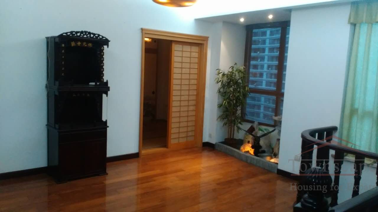 Shanghai downtown duplex Top of City 5BR Duplex for rent with high quality East Asian interior