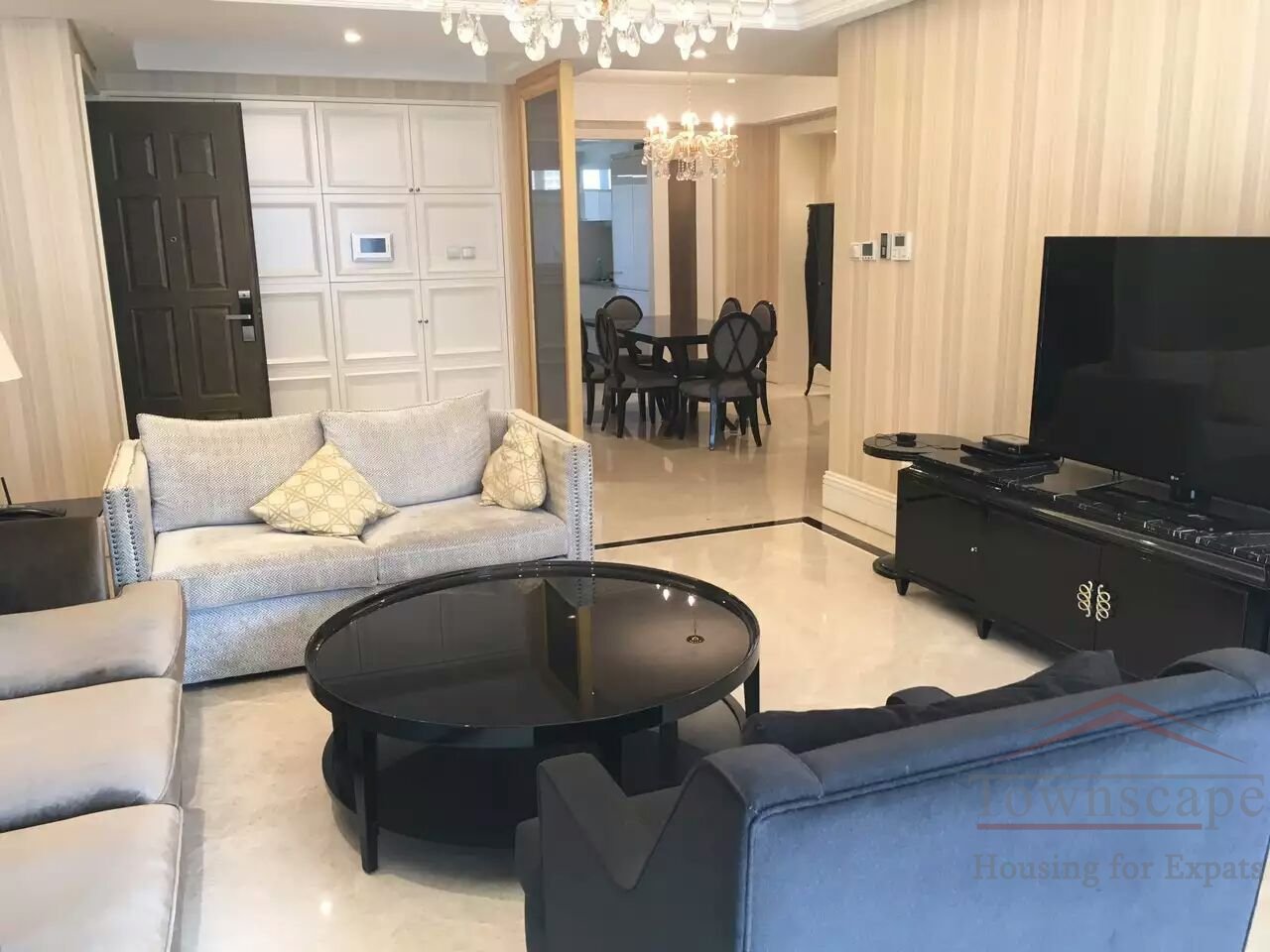 City Castle 3br apartment Luxury 3BR Apartment for Rent at City Castle, Jing