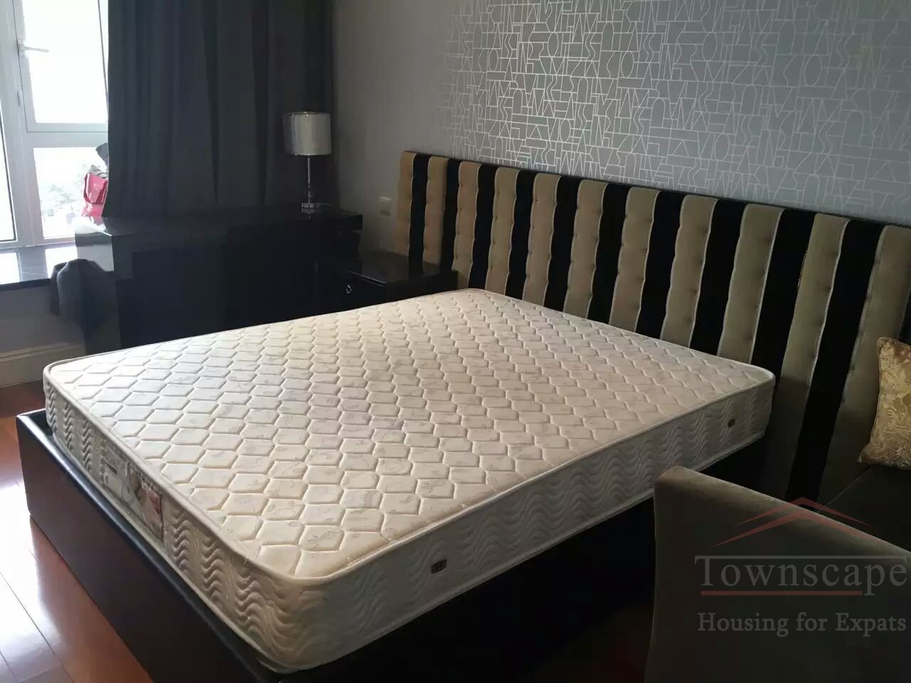 Luxury 3br apartment shanghai Luxury 3BR Apartment for Rent at City Castle, Jing