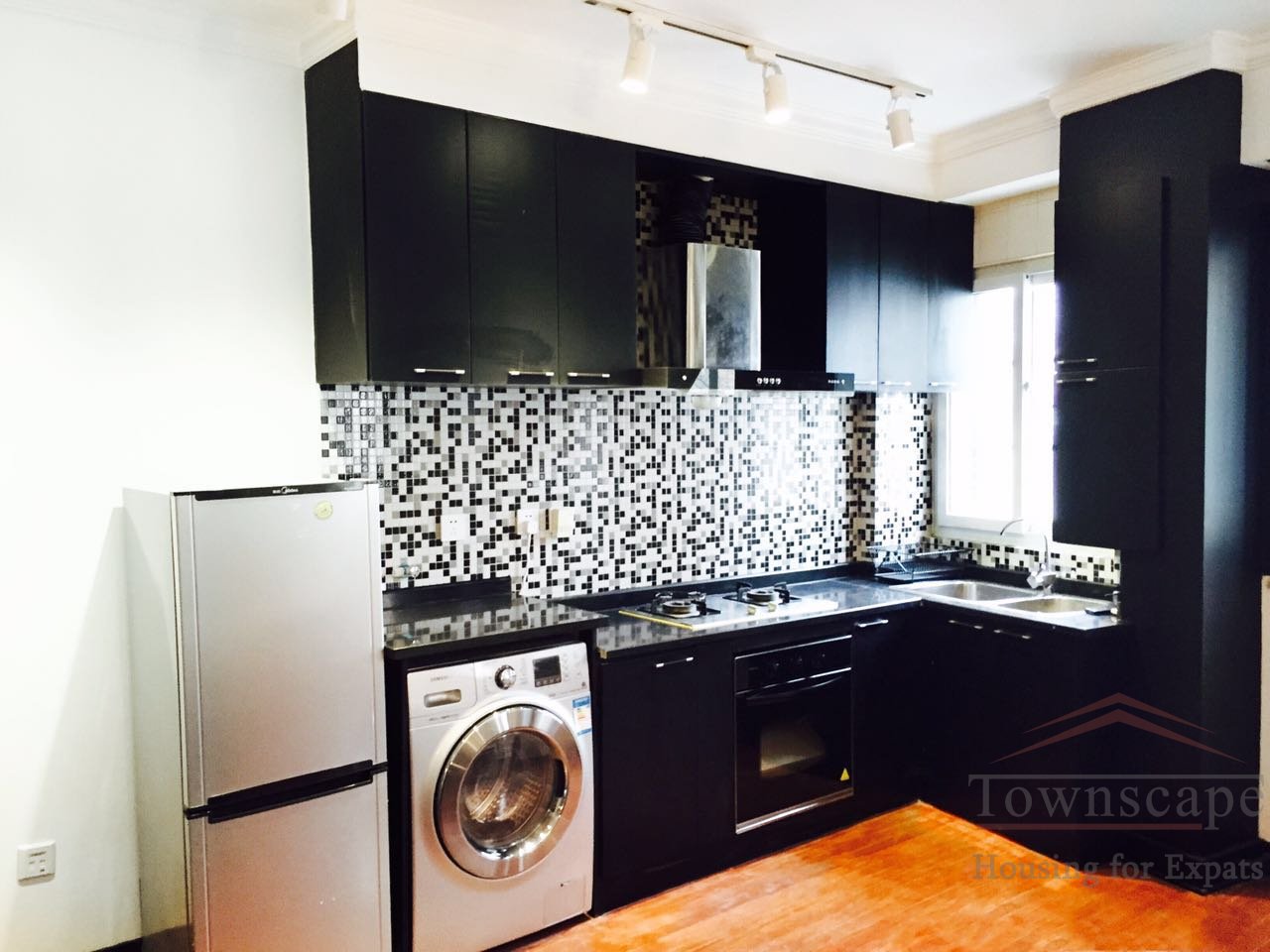 French concession rentals Classy 1BR Lane House Apt at Yongjia Rd nr Culture Square