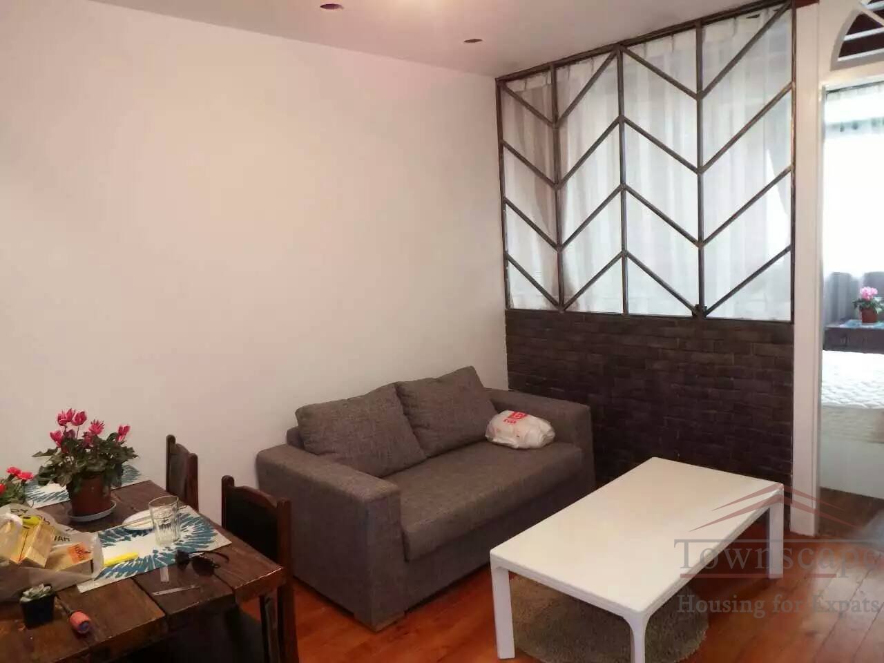 shanghai 2br lane house Comfy 2BR Old House Apartment for rent on Jianguo Rd nr Metro 9 & 12