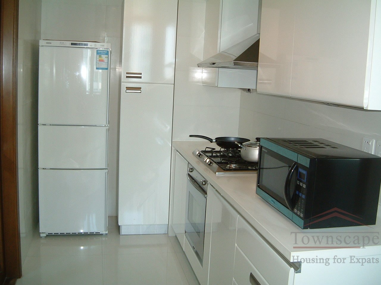 3br apartment Pudong Modern 3BR Apartment in Pudong, next to Century Park