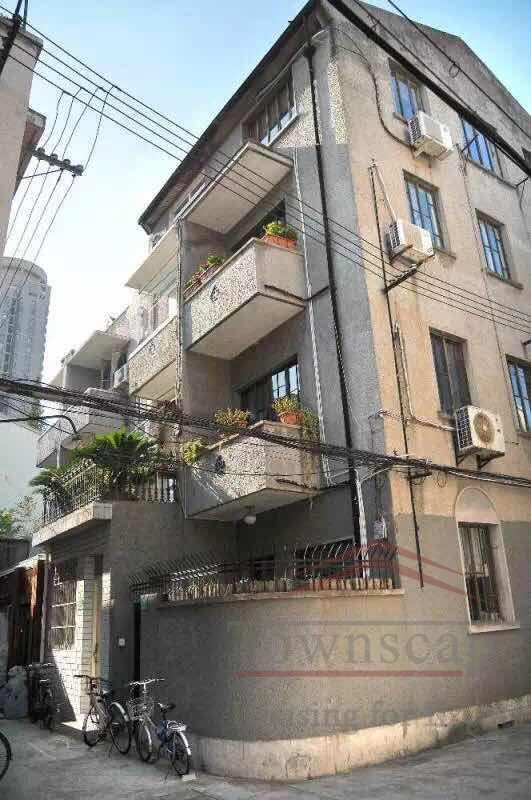 shanghai townhouse rentals 5BR, 200sqm Lane House on West Jianguo Road