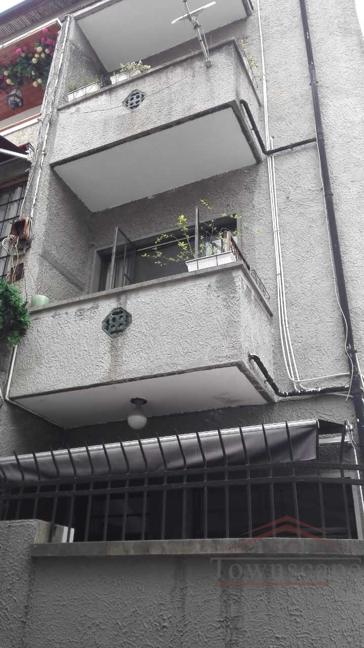 shanghai townhouse rentals 5BR, 200sqm Lane House on West Jianguo Road