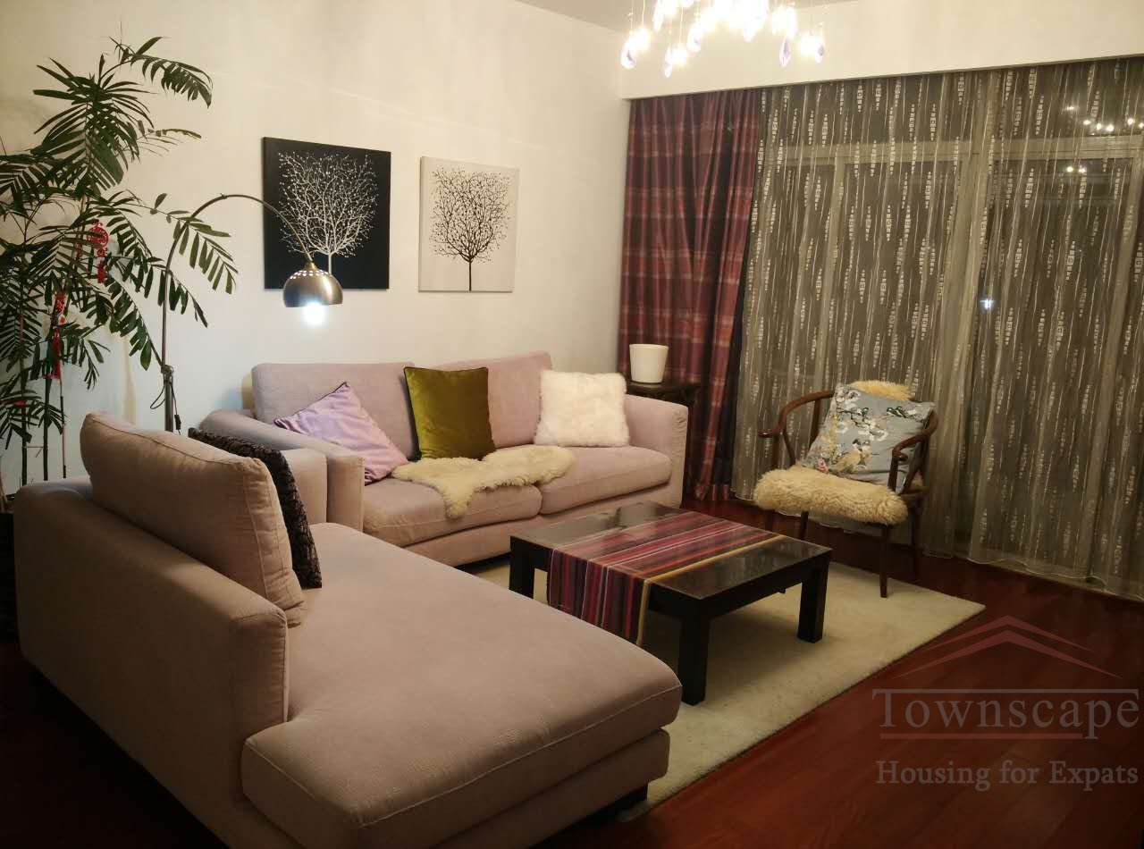 3br apartment for rent shanghai Comfortable 3BR Apartment for rent nr Jiashan Rd Metro (9 & 12)