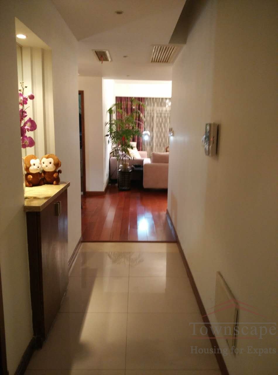 3br apartment for rent shanghai Comfortable 3BR Apartment for rent nr Jiashan Rd Metro (9 & 12)