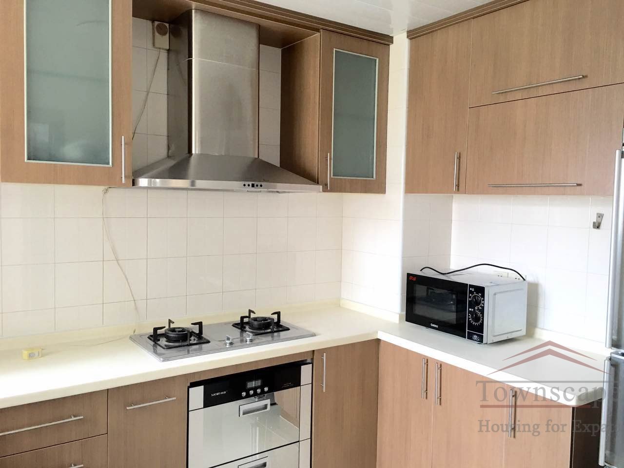 Uptown Gubei 4br Spacious 4br family apartment in Gubei