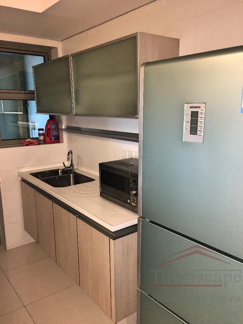 Eight park avenue shanghai Sunny 2BR Apartment for rent in Eight Park Avenue nr Jingan Temple