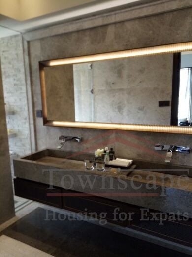 Luxury apartment shanghai Exclusive 4br, 270sqm apartment with floor heating in Suhe Creek
