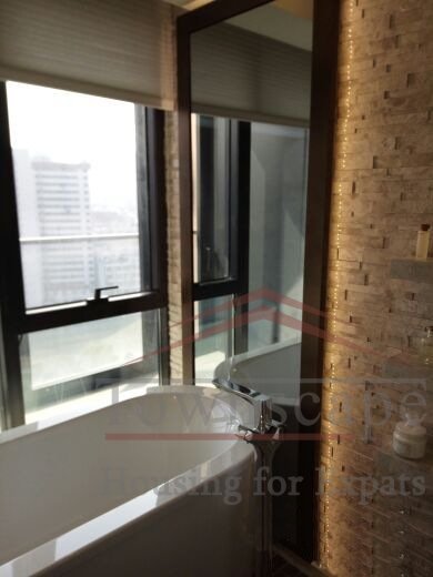 Luxury apartment shanghai Exclusive 4br, 270sqm apartment with floor heating in Suhe Creek