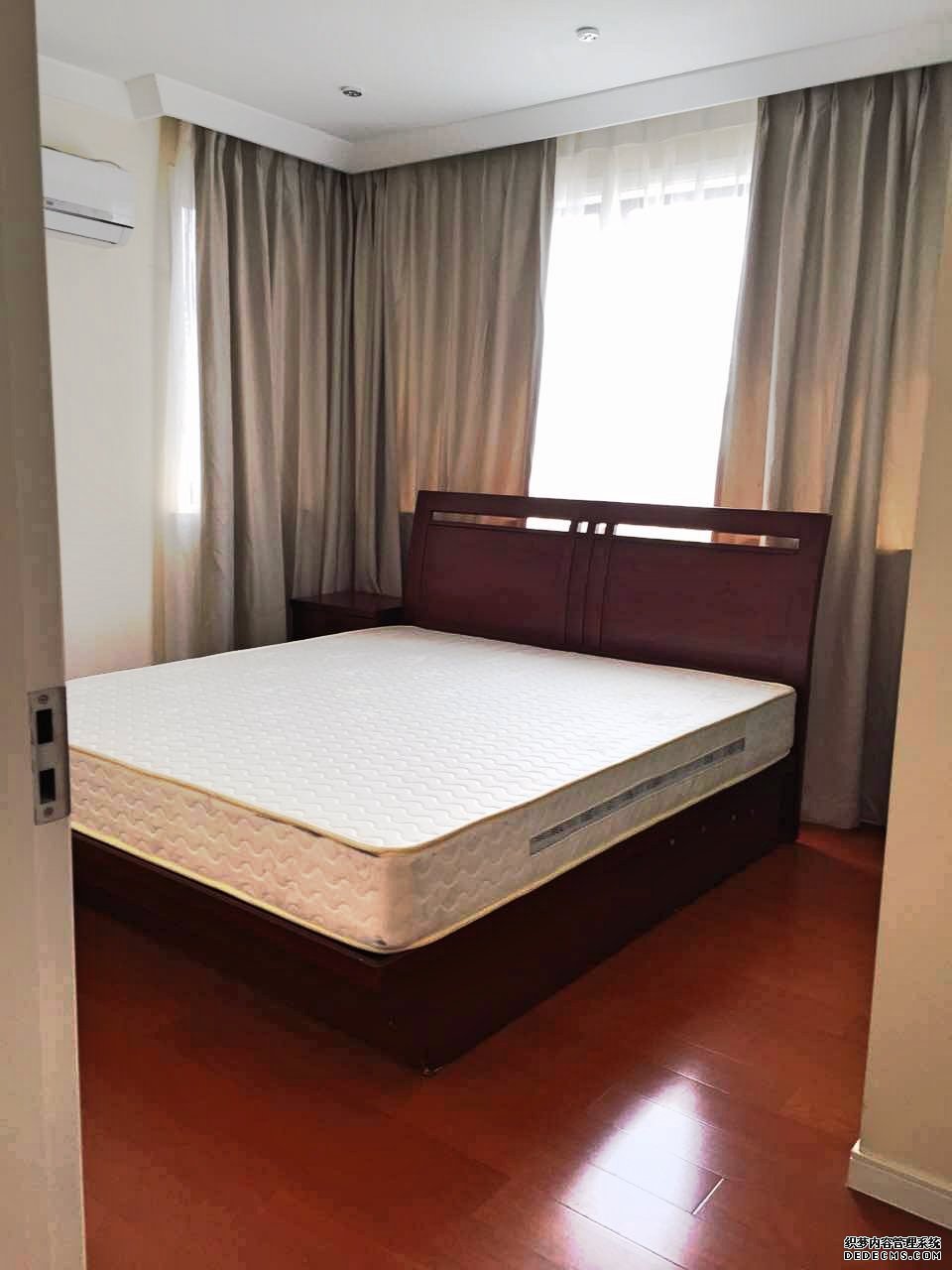 Apartment for rent in Shanghai Renovated 3BR Apartment for rent near Zhongshan Park