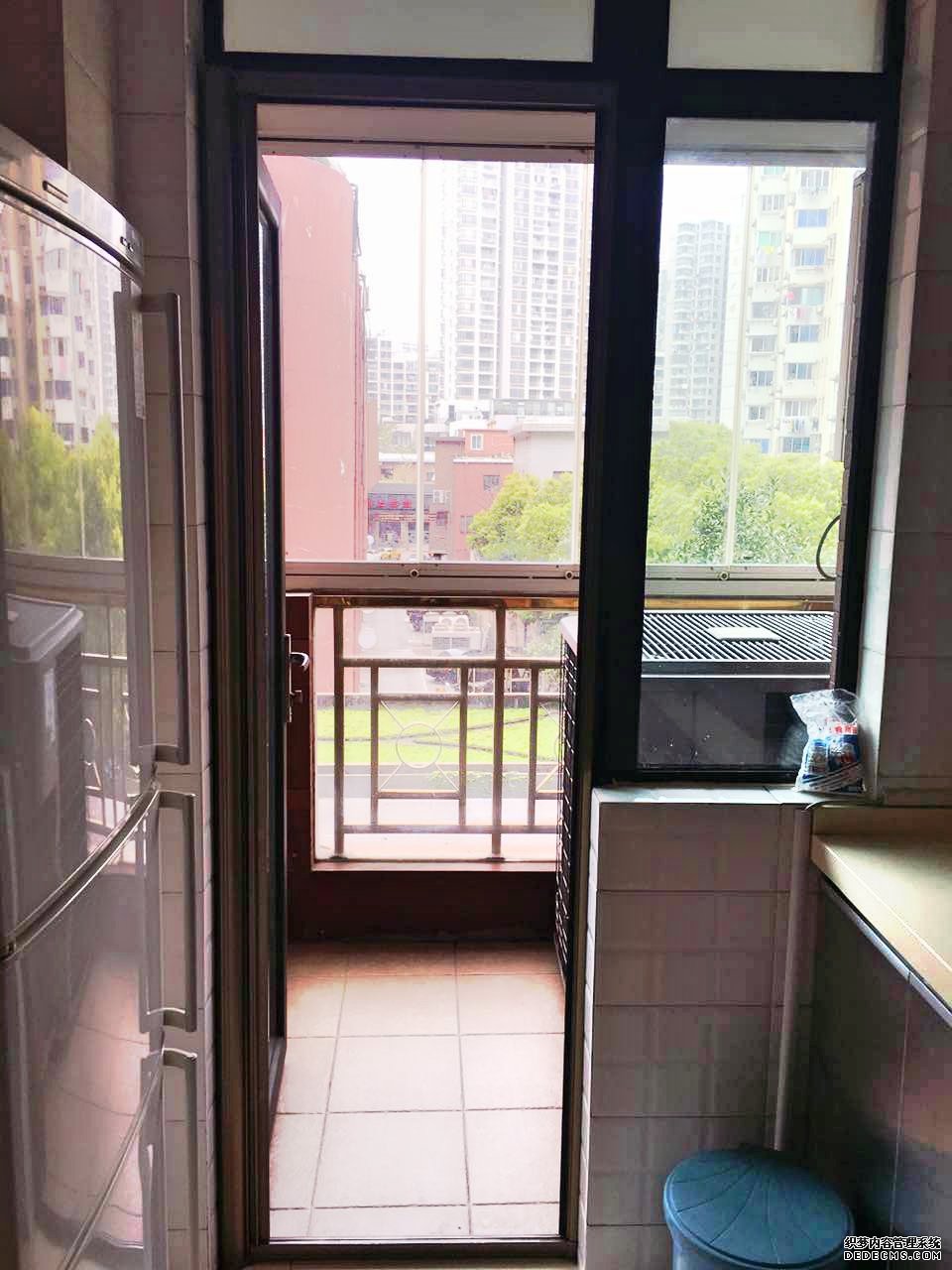  160sqm 3BR Apartment for rent next to Changping Road