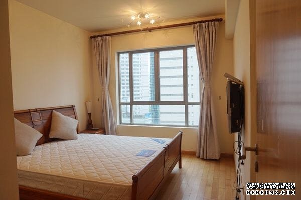 One Park Avenue Shanghai 2br One Park Avenue in Jingan 2BR apartment with free clubhouse