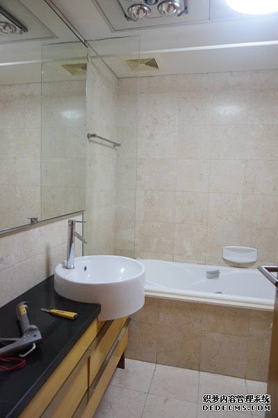 2br apartment for rent in Shanghai One Park Avenue in Jingan 2BR apartment with free clubhouse