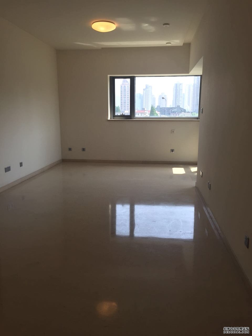  Unfurnished 3BR Apartment in Sinan Mansions