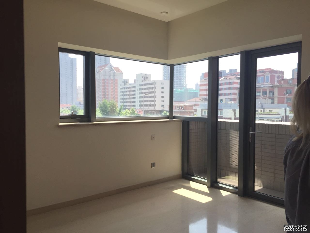  Unfurnished 3BR Apartment in Sinan Mansions