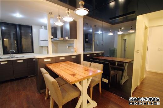 shanghai familiy apartment Modern high-floor 4BR Apartment for rent nr Jiaotong University