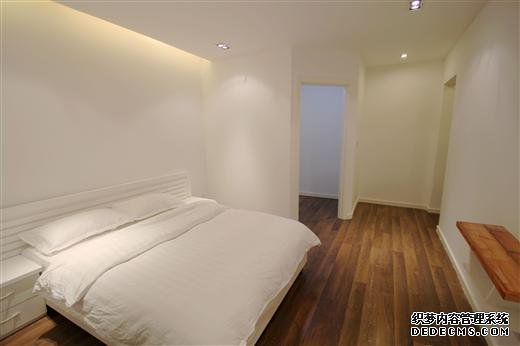 minimalist apartment shanghai Modern high-floor 4BR Apartment for rent nr Jiaotong University